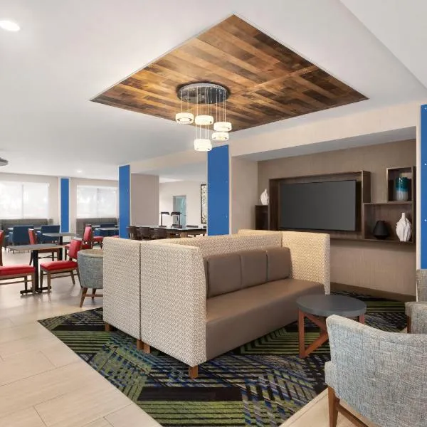 Holiday Inn Express Vero Beach-West I-95 by IHG,位于West Vero Corridor的酒店