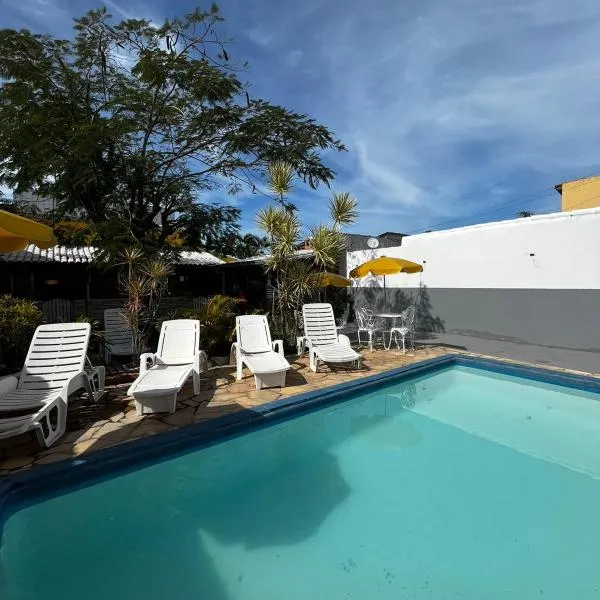 Suites Sol de Inverno Itaipuaçu，位于伊泰普阿苏的酒店