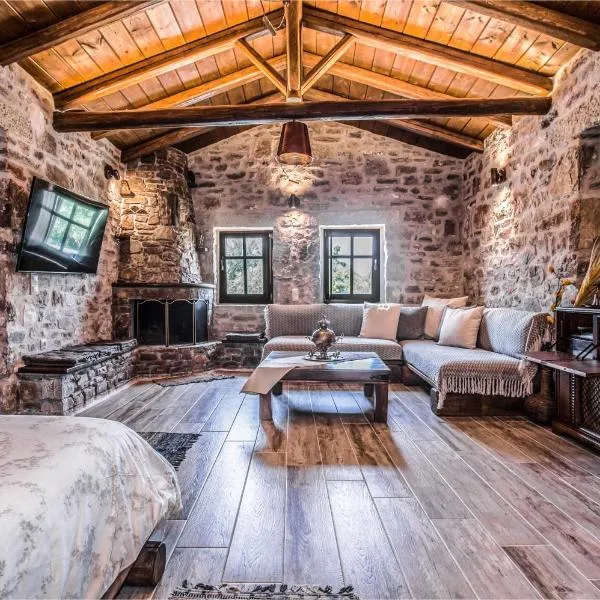 Karyoupolis Lounge Cave House，位于伊西翁的酒店