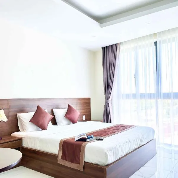 Marina Hotel Bình Dương，位于土龙木市的酒店