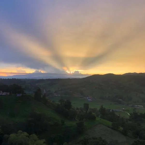 Finca hotel la fortuna，位于Entrerríos的酒店