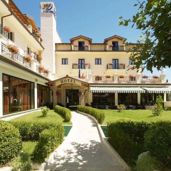 时尚酒店　，位于Rocca Massima的酒店