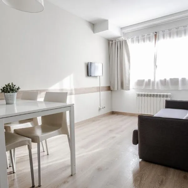 Outdoor Apartaments - Basecamp，位于安道尔城的酒店