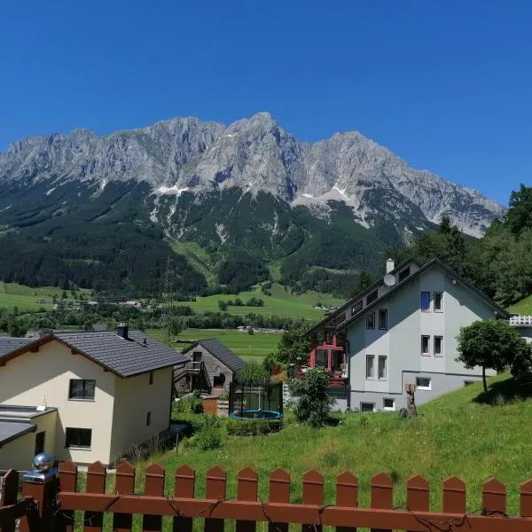 Ferienwohnung Berg(Aus)zeit Ennstal，位于Öblarn的酒店