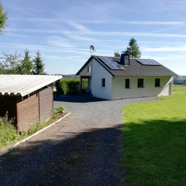 Ferienhaus mit Ausblick，位于布里隆的酒店