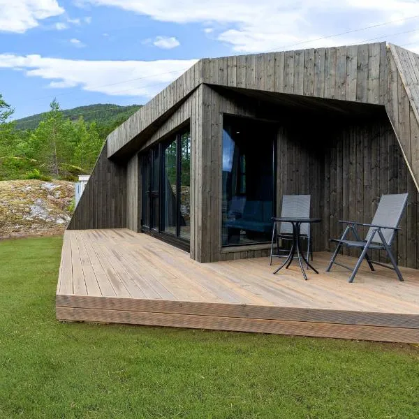 Sogndal Fjordpanorama - Studio Cabins With View，位于松达尔的酒店
