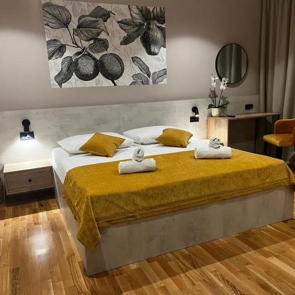 MEMORI bed&breakfast，位于拉布的酒店