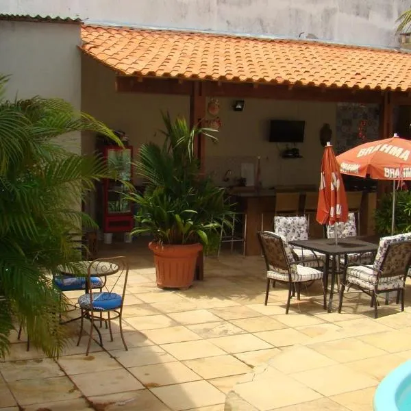 Casa perto da praia com piscina, churrasqueira em SLZ，位于Macajatuba的酒店