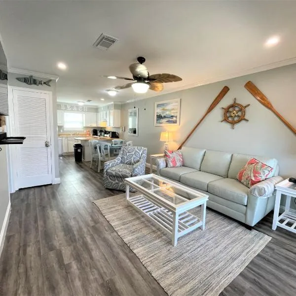 LIVE ON ISLAND TIME! GREAT GULF SHORES BEACH CONDO, VERY NICE，位于格尔夫海岸的酒店