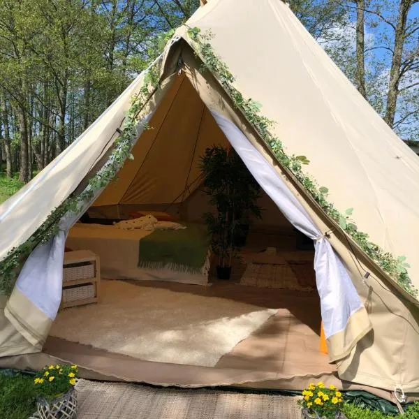 Lahemaa Glamping，位于Pärispea的酒店