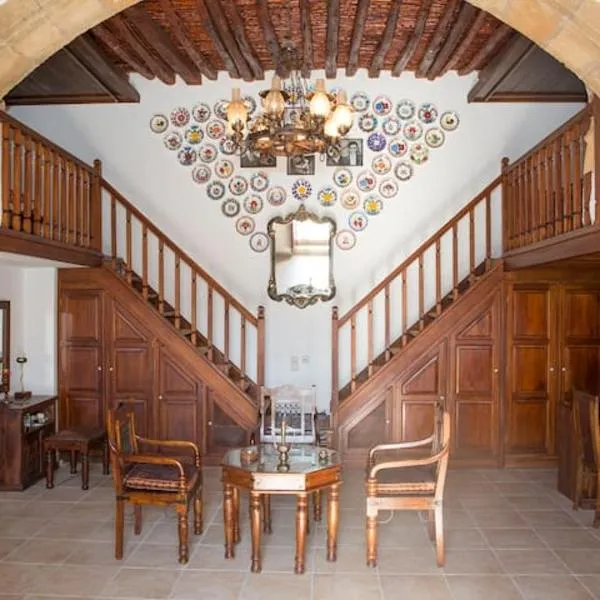 Matina's traditional house，位于哈拉奇的酒店