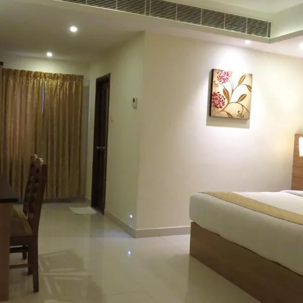 Hotel Rajadhani，位于特里凡得琅的酒店