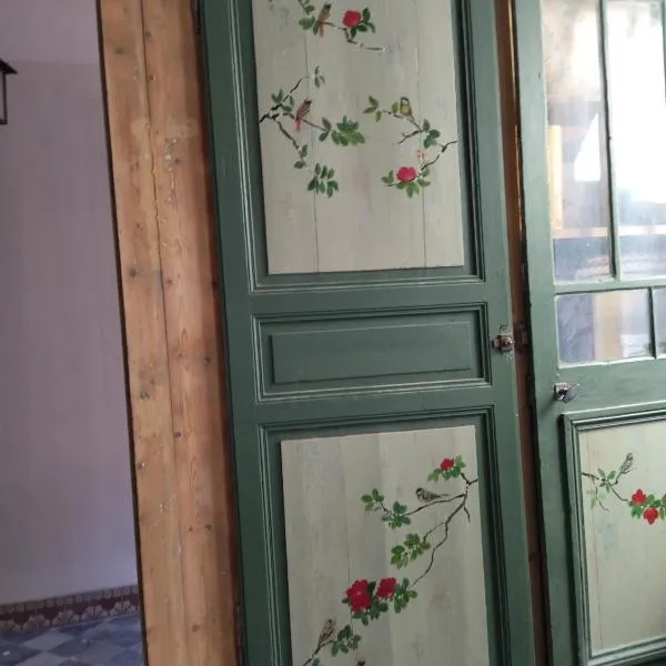 chambres d'hôtes Le Carillon，位于贝尔格的酒店