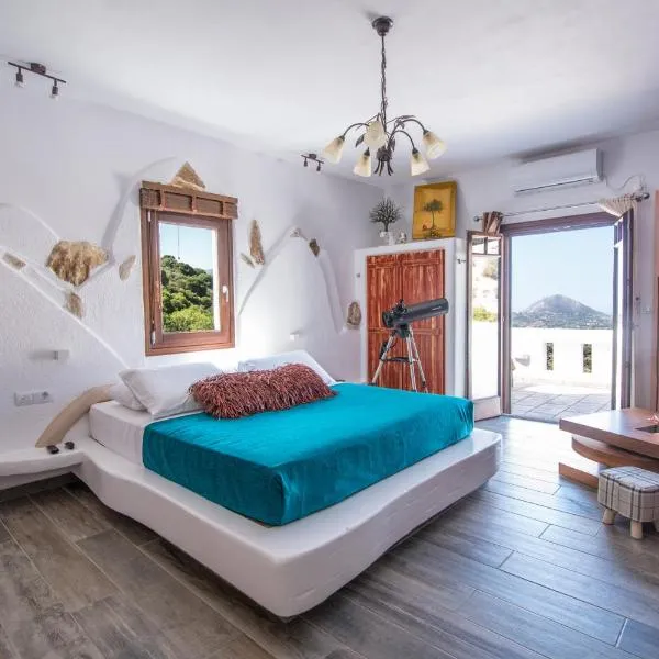 ELaiolithos Luxury Retreat Hotel & Suites - Adults Only，位于Moutsouna Naxos的酒店