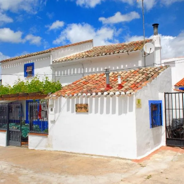 Casa Cueva Alegría，位于Cenizate的酒店