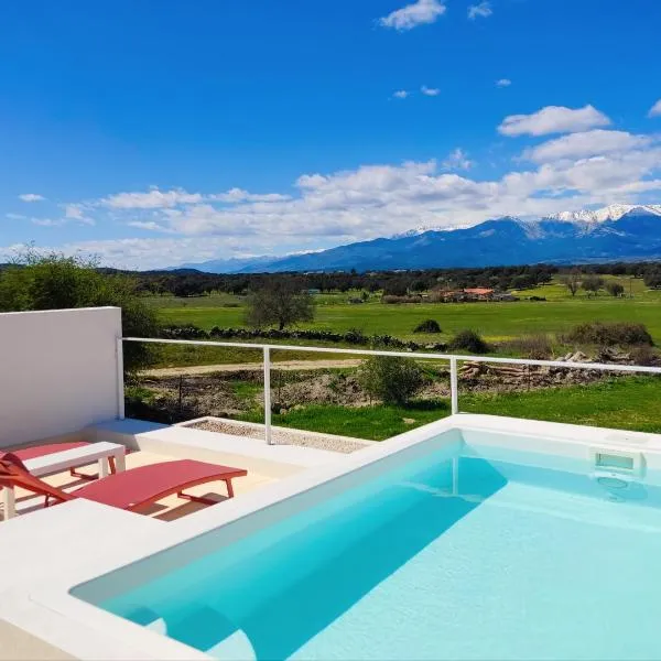 Estrellas de Gredos，位于阿雷纳斯德圣佩德罗的酒店