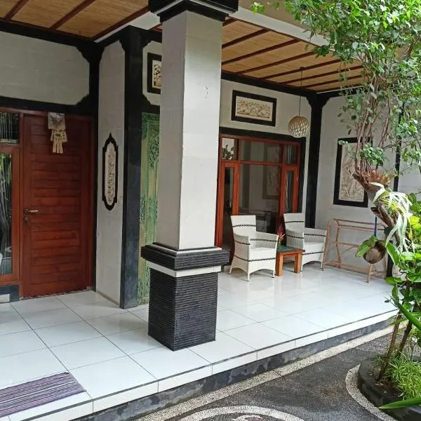 Rumah Askara，位于罗威那的酒店