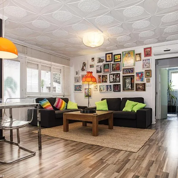 Ku terraza PARKING，位于穆尔西亚的酒店