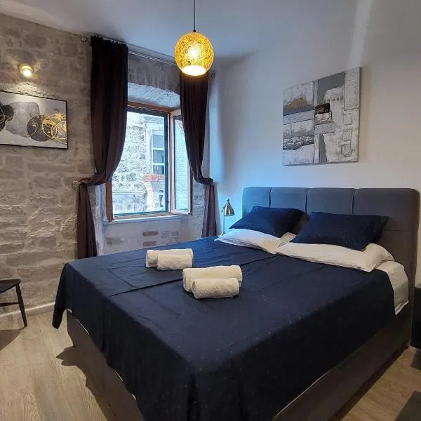 Central Palace Apartment Šibenik，位于希贝尼克的酒店
