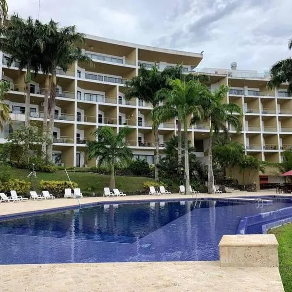 Hermosa suit 610 Makana, Tonsupa-Atacames-Esmeraldas，位于通苏帕的酒店