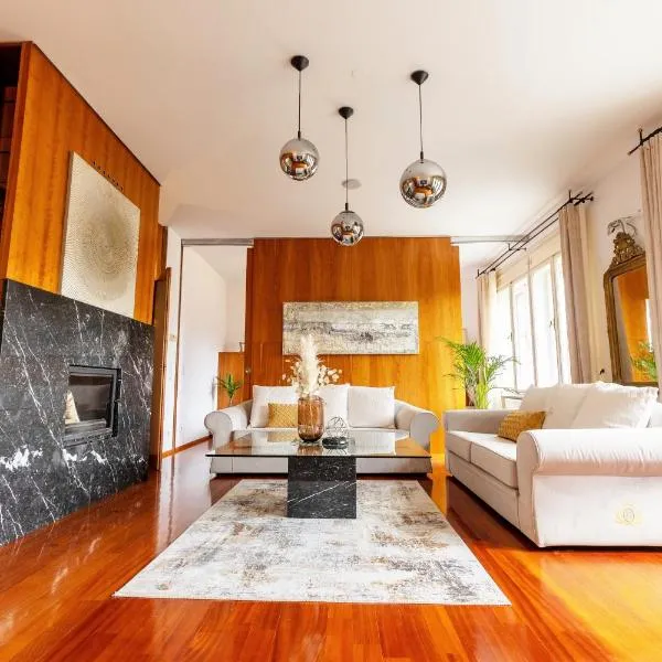 Luxury Apartment Villa Černigoj，位于马里博尔的酒店