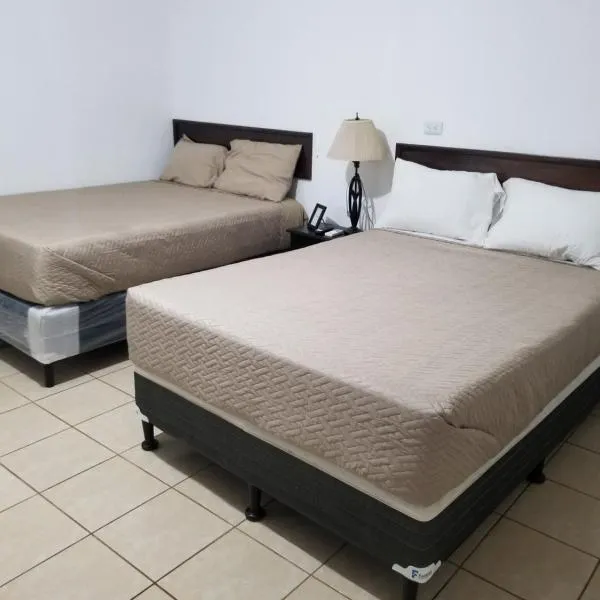Judys Home - Bed and breakfast，位于Ceiba Blanca的酒店