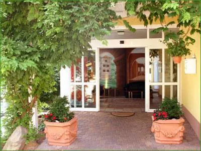 豪斯公园酒店，位于Niederaula的酒店