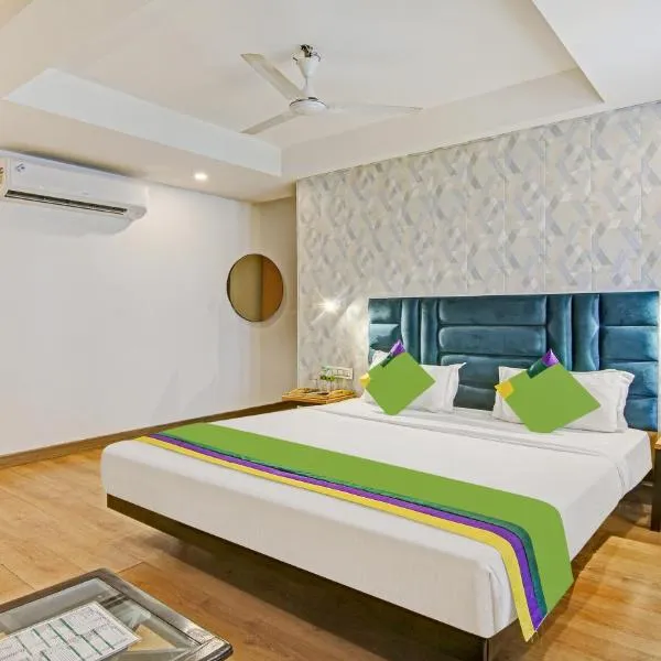 Treebo Trend Ahinsa Residency Sohna Road，位于Bhundsi的酒店