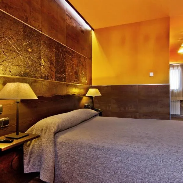 多尼亚布兰卡酒店，位于特拉马卡斯蒂利亚的酒店