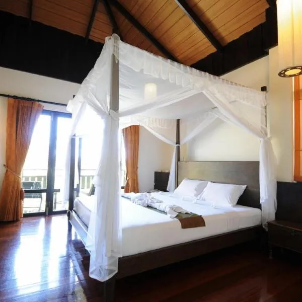 考道别墅海滩度假村，位于考陶的酒店