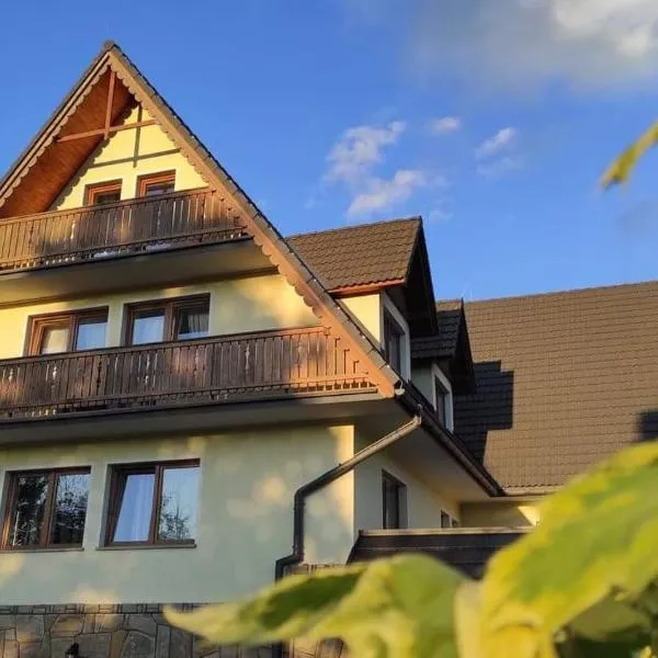 Villa Szarotka,位于Dzianisz的酒店