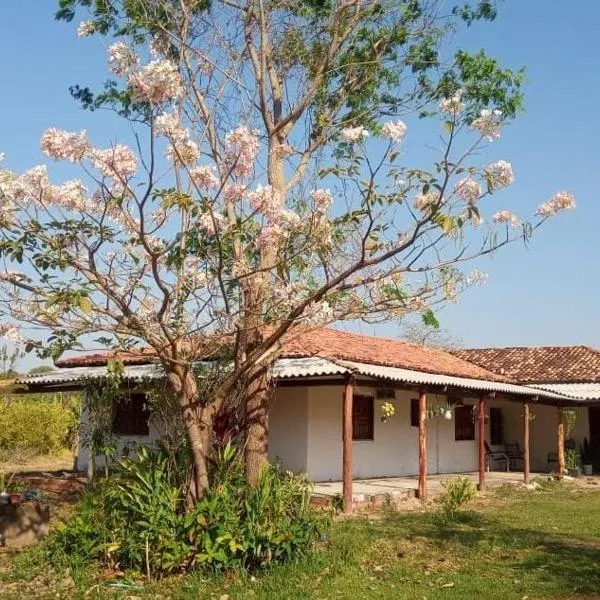 Chacara Cabana dos Lagos，位于Riachão的酒店