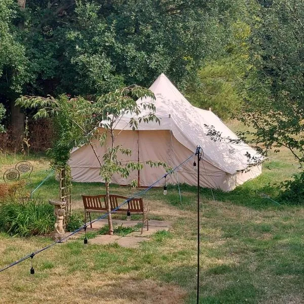 Bedouin tent Secret garden glamping，位于阿灵顿的酒店