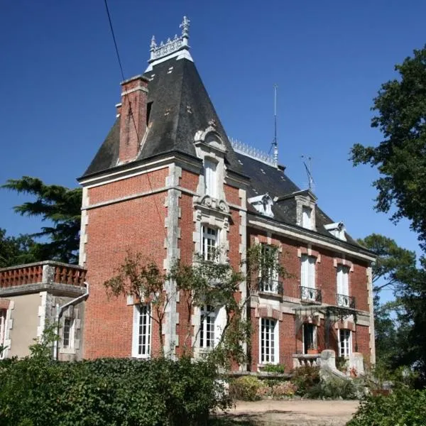 Manoir de la Loge，位于Nuret-le-Ferron的酒店