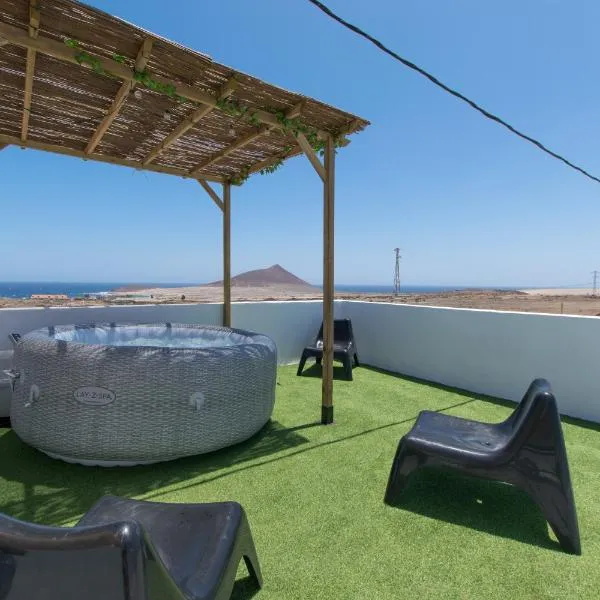 La casita de Aitor; campo y playa en el Médano，位于厄尔梅达诺的酒店