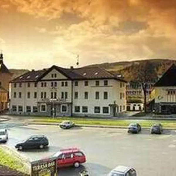 卡库恩斯酒店，位于捷克布杰约维采的酒店