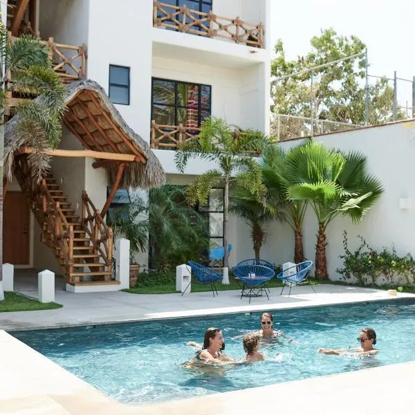 Punta Mita Surf Lodge，位于蓬塔米塔的酒店