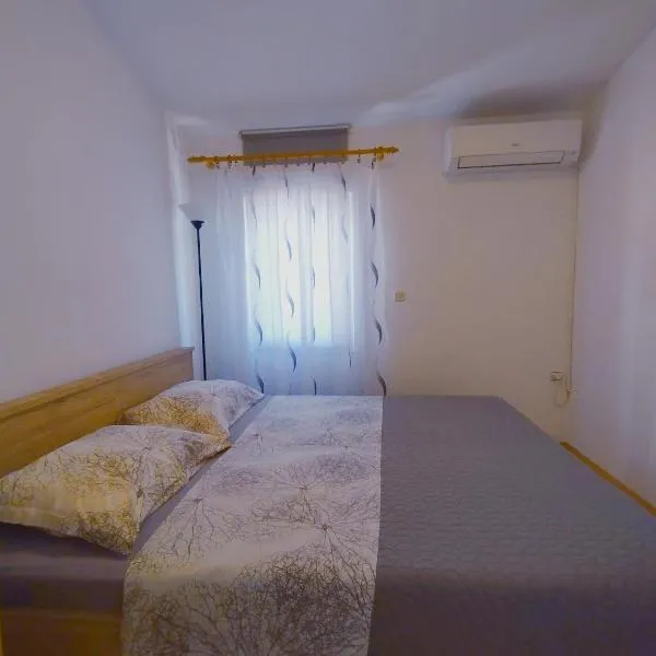 Room Omera，位于普拉的酒店