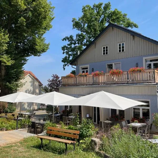 Logis Hotel QUARTIER 5, Sächsische Schweiz, mit Restaurant, Café & Bar，位于Kleingießhübel的酒店