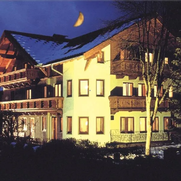 山景运动旅馆，位于瓦格赖恩的酒店
