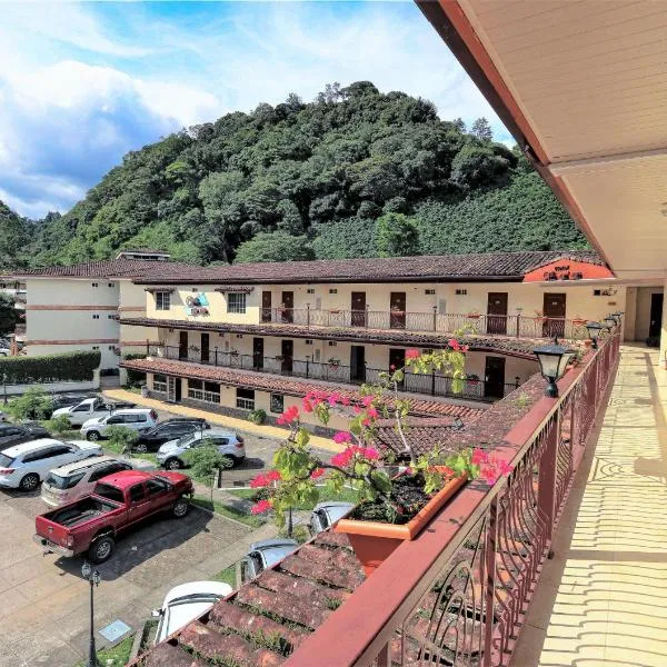 德里奥山谷酒店，位于Centro Jaramillo的酒店