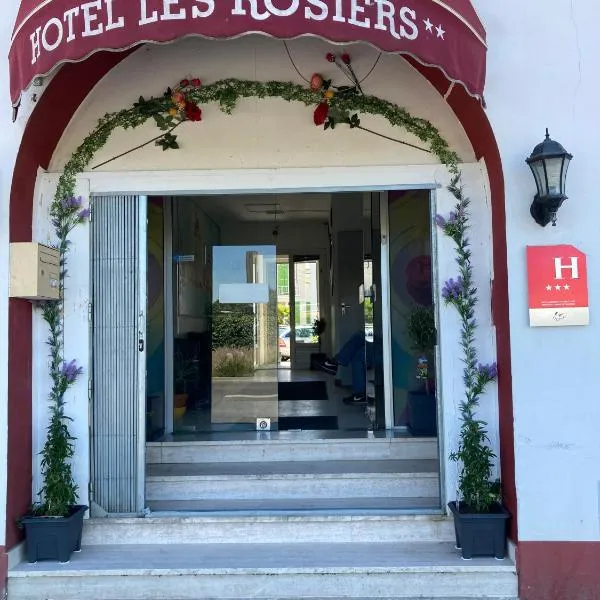 Hotel Les Rosiers，位于Bourgneuf的酒店