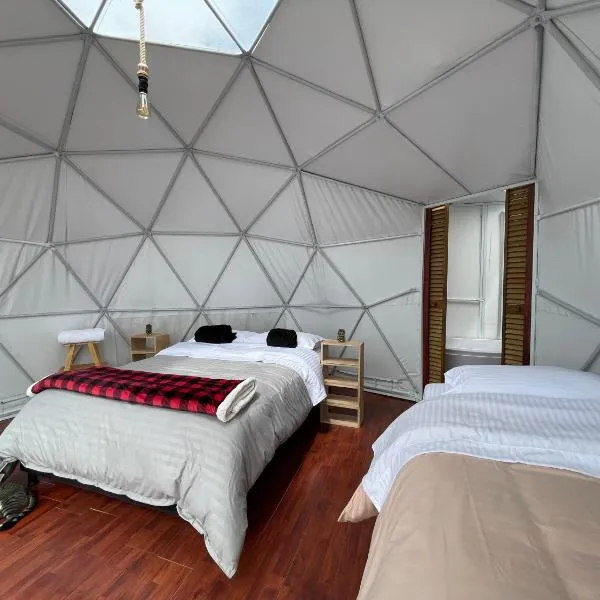Glamping Wayra，位于瓜塔维塔的酒店