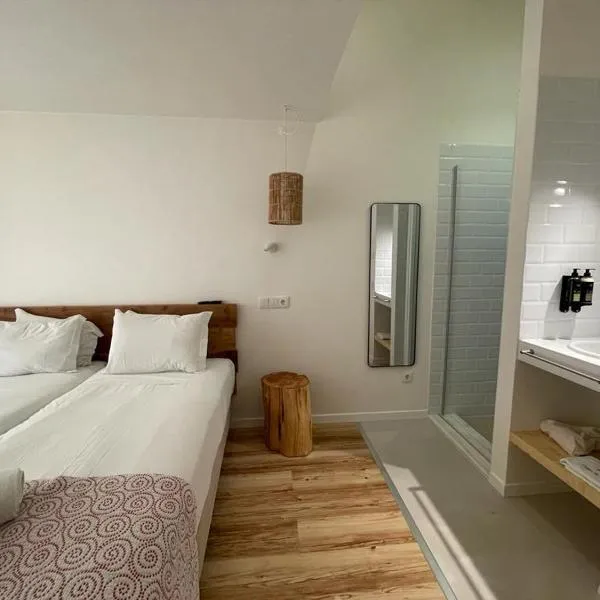 Altinho B&B - Quartos - Rooms - Odeceixe，位于奥德赛克斯的酒店