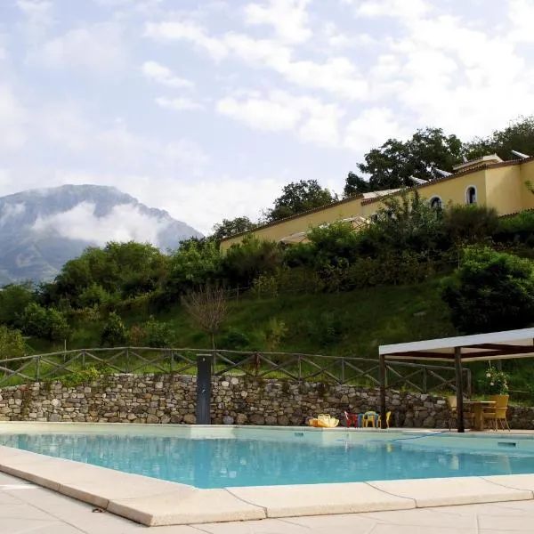 Agriturismo L'Arca di Anna Brambilla，位于贝尔韦代雷的酒店