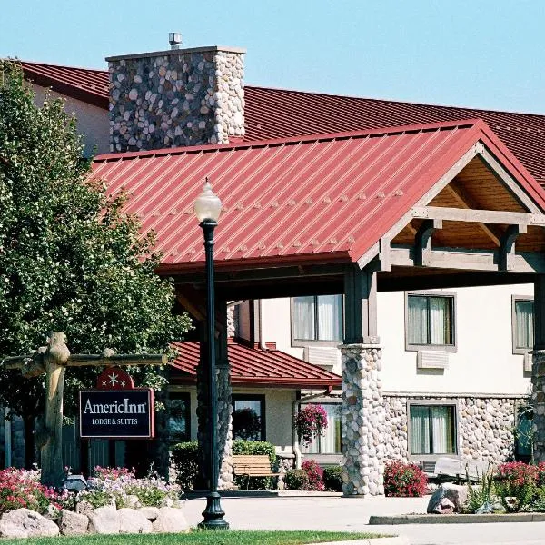 阿美瑞辛别墅和套房酒店 - 奥斯威戈，位于Yorkville的酒店