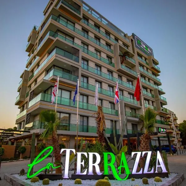 La Terrazza Hotel，位于Ayios Seryios的酒店