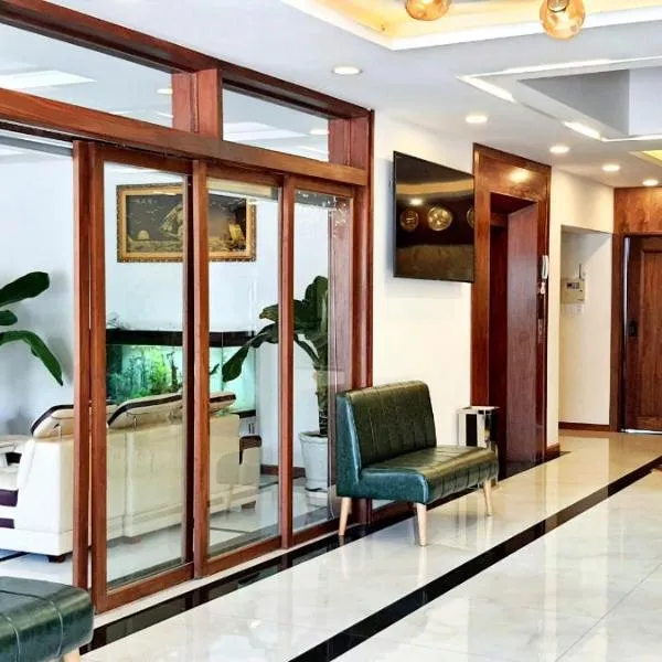 HANZ Anh Duc Hotel，位于Bình Hòa的酒店