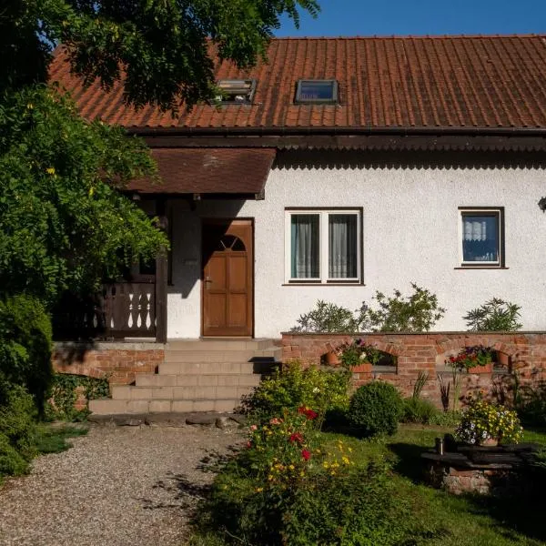 Dom na Mazurach Gąsiorowo，位于Rasząg的酒店