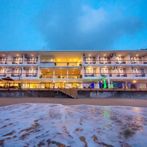 班赛珊瑚岩酒店，位于Nagoda的酒店